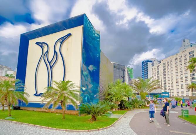 Casa Moderna E Aconchegante A Beira Mar, Com Opcao De Piscina Aquecida Cobrado A Parte, Area Gourmet Com Churrasqueira Em Deck Coberto Frente A Piscina, Aconchegante Sala De Estar Com Lareira, Garagem Para 4 Carros, Casa Pe Na Areia A 50 Metros Da Pr Praia Grande  Exterior foto